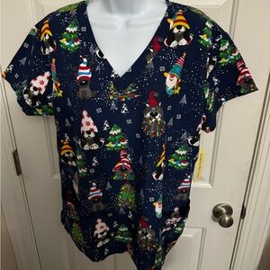 Scrubs top Gabby Brooke Gnomes Trees  Christmas Short Sleeve Medical Large NWT